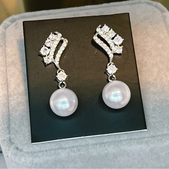 White gold CZ diamond pearl plated silver 1.5” earrings - Picture 6 of 7